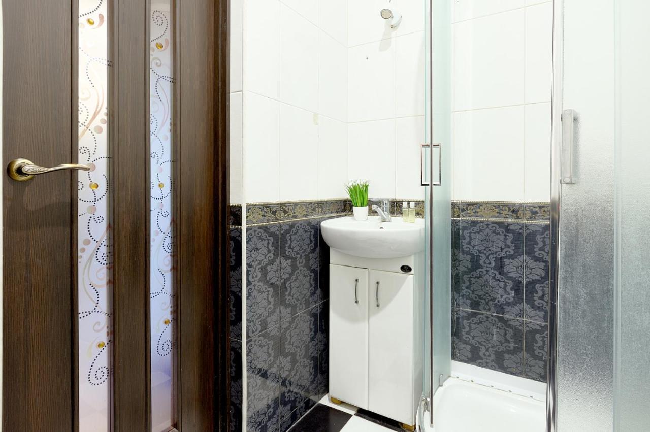 S12-58 Modern Aparthotel With Two 2Bedrooms In Central Kiev - Bessarabska Squere - Gulliver Mall - Olympic Stadium - Palace Of Sports - Saksahanskoho St, 12Б Exteriér fotografie